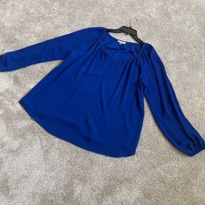 Navy blue bubble long sleeve v-neck top
